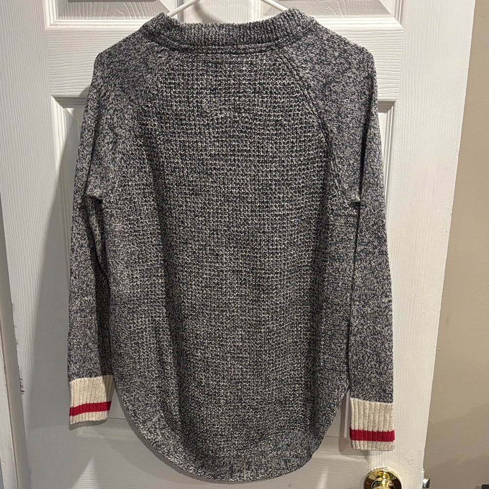Roots Gray and Red Crewneck Sweater - Picture 5 of 7